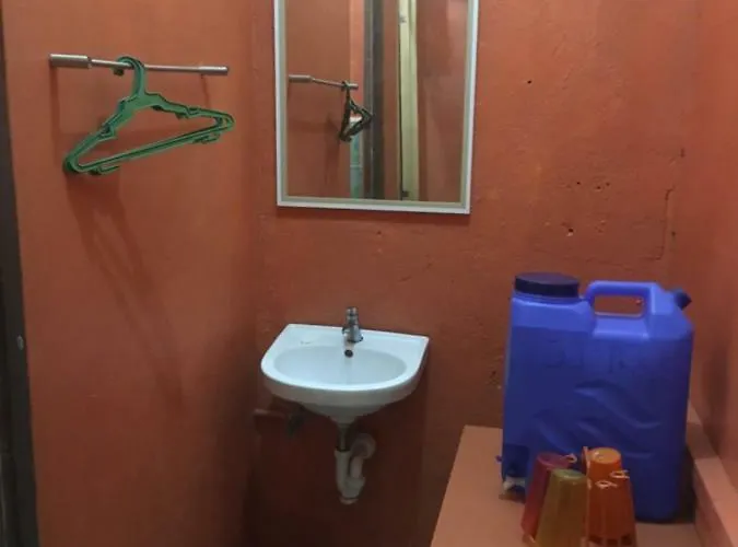 Jj's Place Hostel *